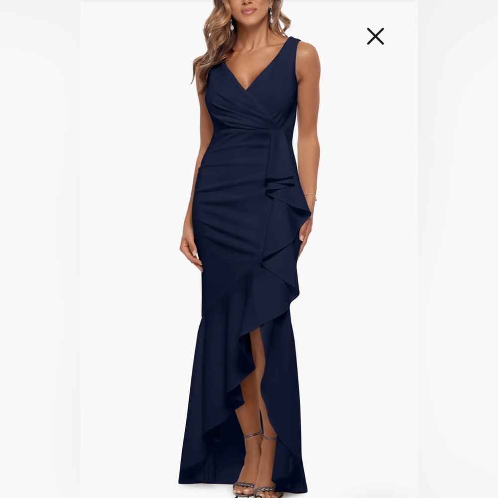 Elegant Navy Blue Evening Gown